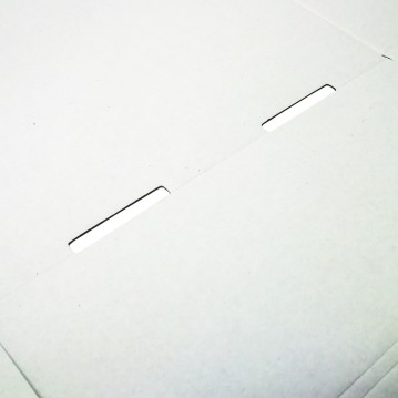 Karton fasonowy biały 260x200x90 mm 2120 szt - paleta